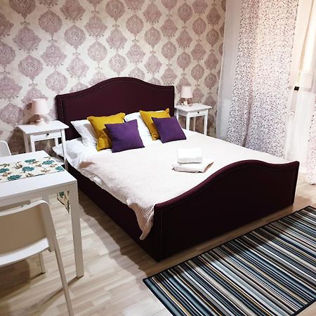 Apartament Garsoniera Lux Fundeni Dobroesti Zewnętrze zdjęcie