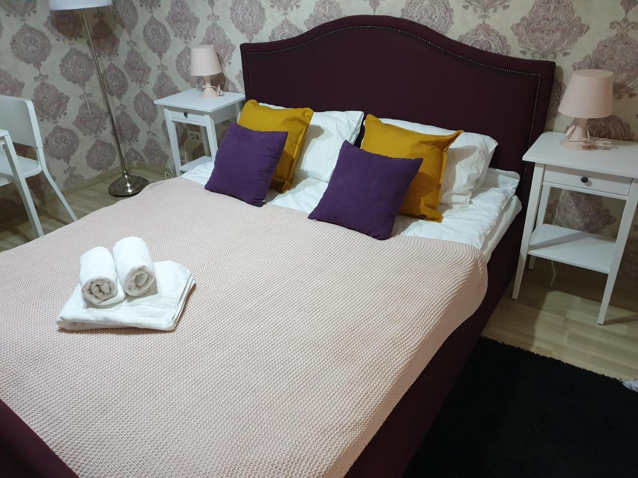 Apartament Garsoniera Lux Fundeni Dobroesti Zewnętrze zdjęcie