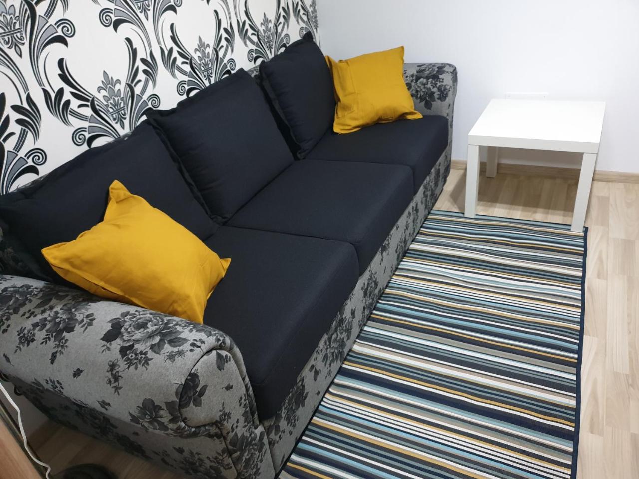 Apartament Garsoniera Lux Fundeni Dobroesti Zewnętrze zdjęcie