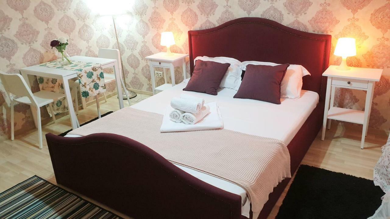 Apartament Garsoniera Lux Fundeni Dobroesti Zewnętrze zdjęcie